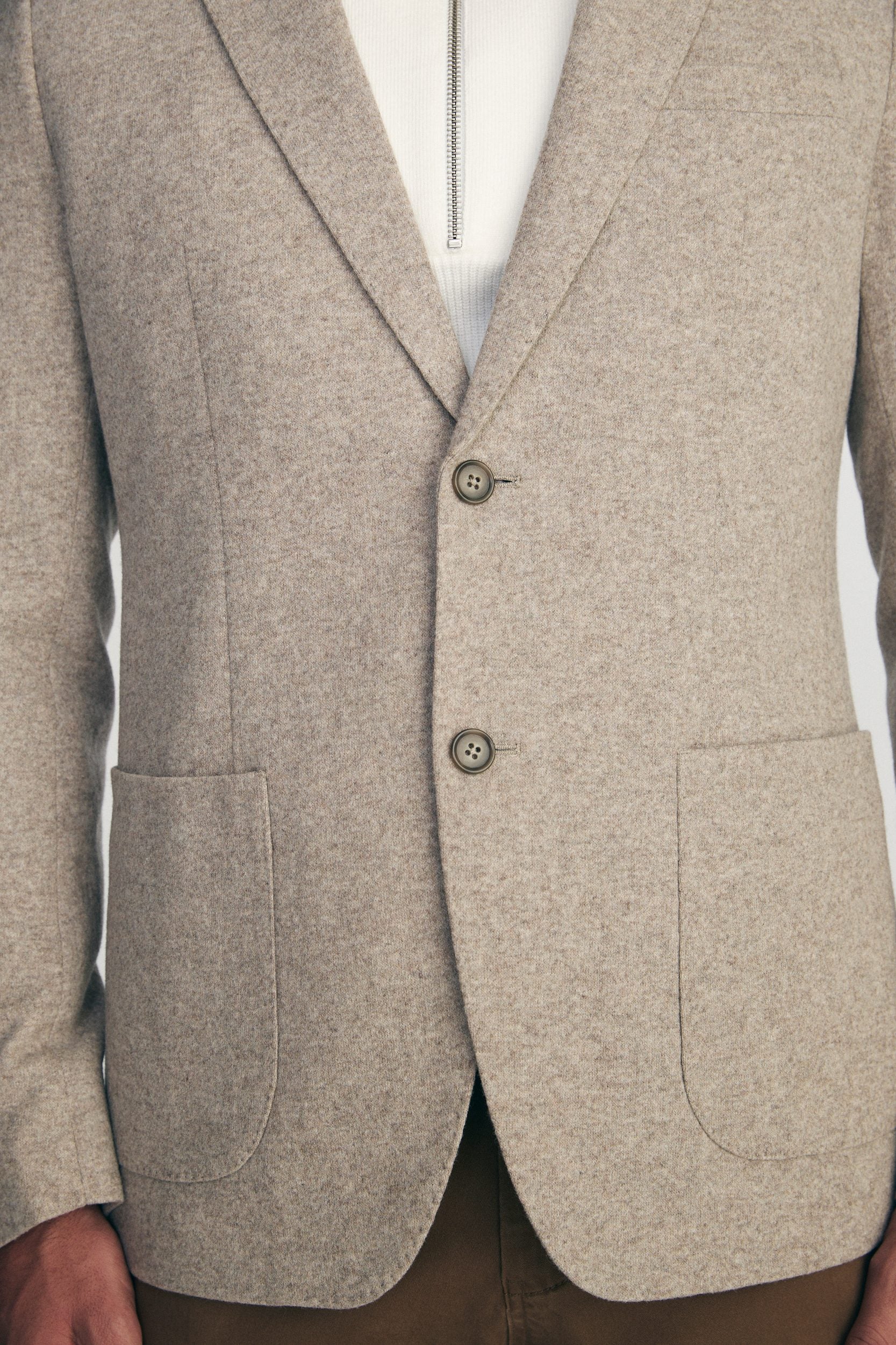 Fitted knit blazer