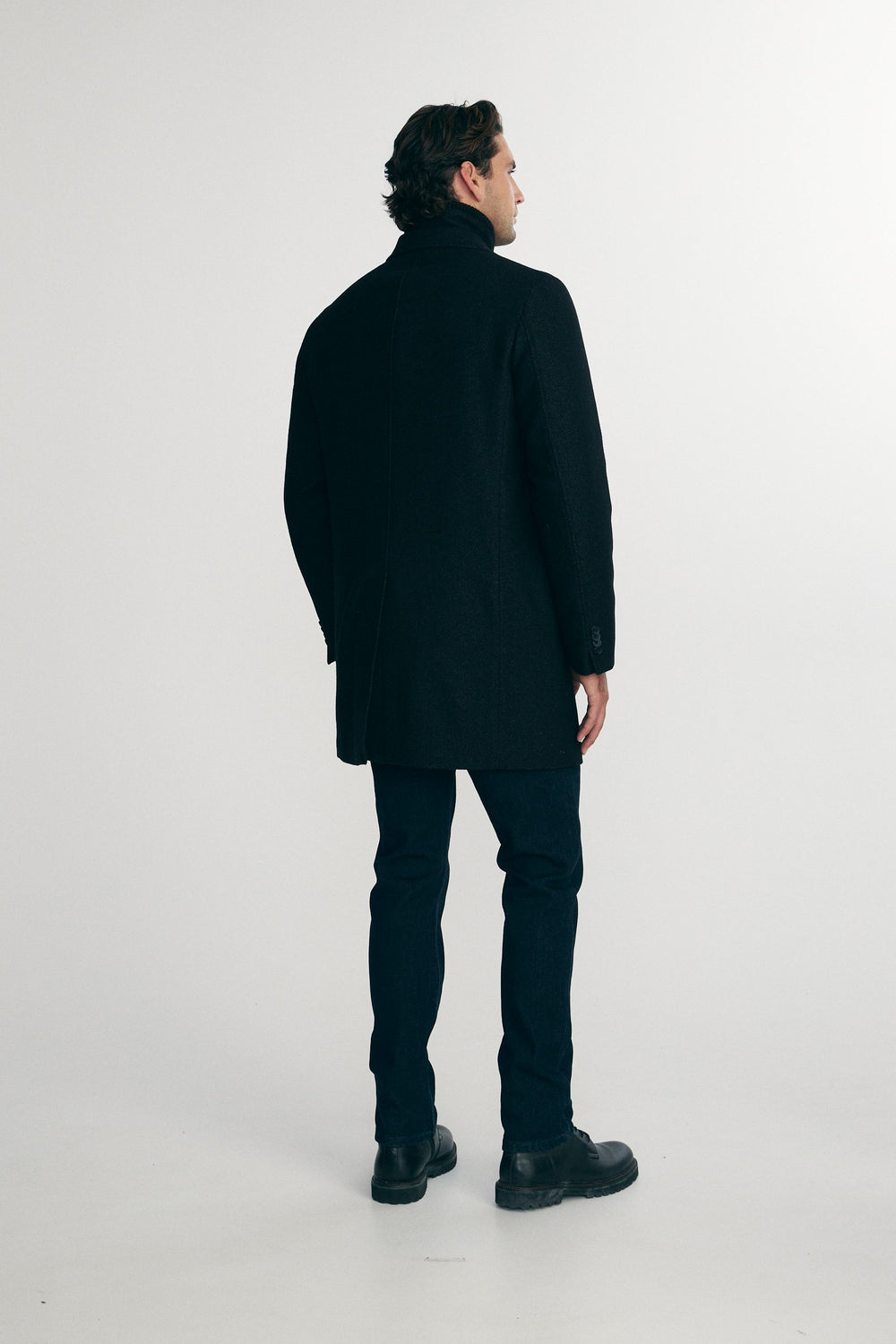 Herringbone coat with removable collar