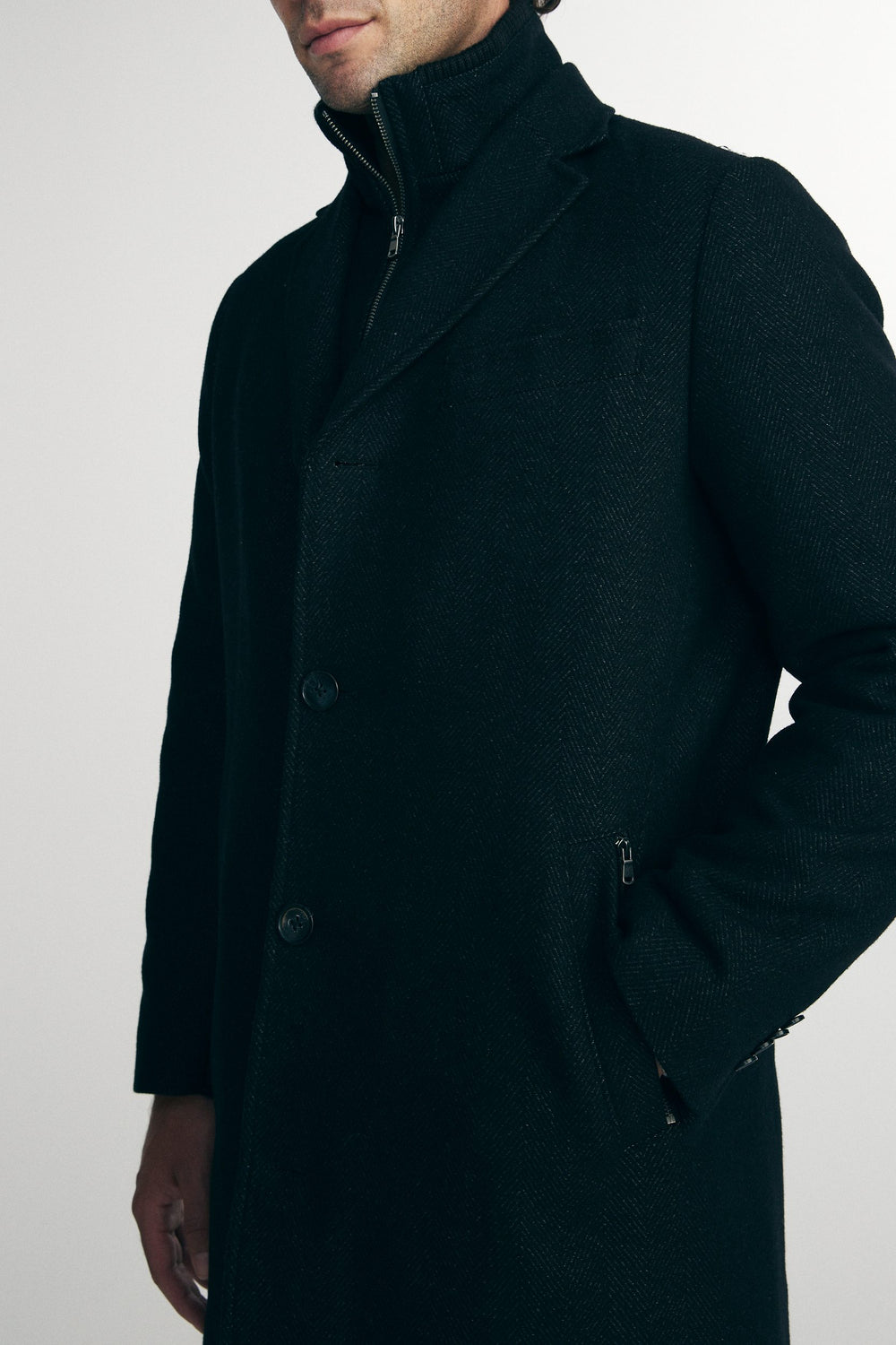 Herringbone coat with removable collar