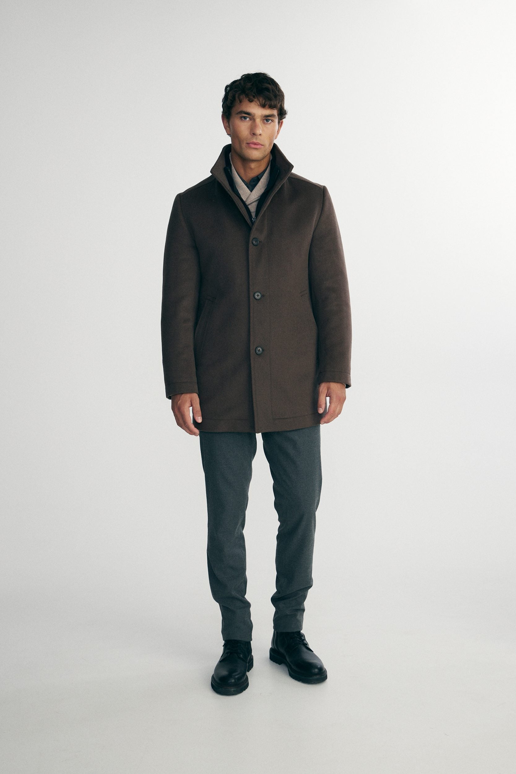 Cashmere blend coat with removable collar