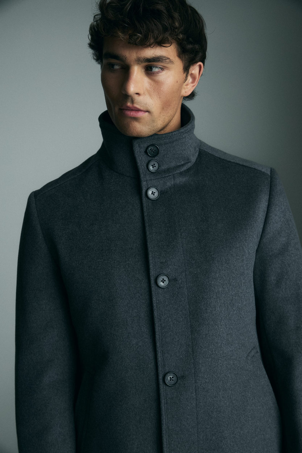 Cashmere blend coat with removable collar