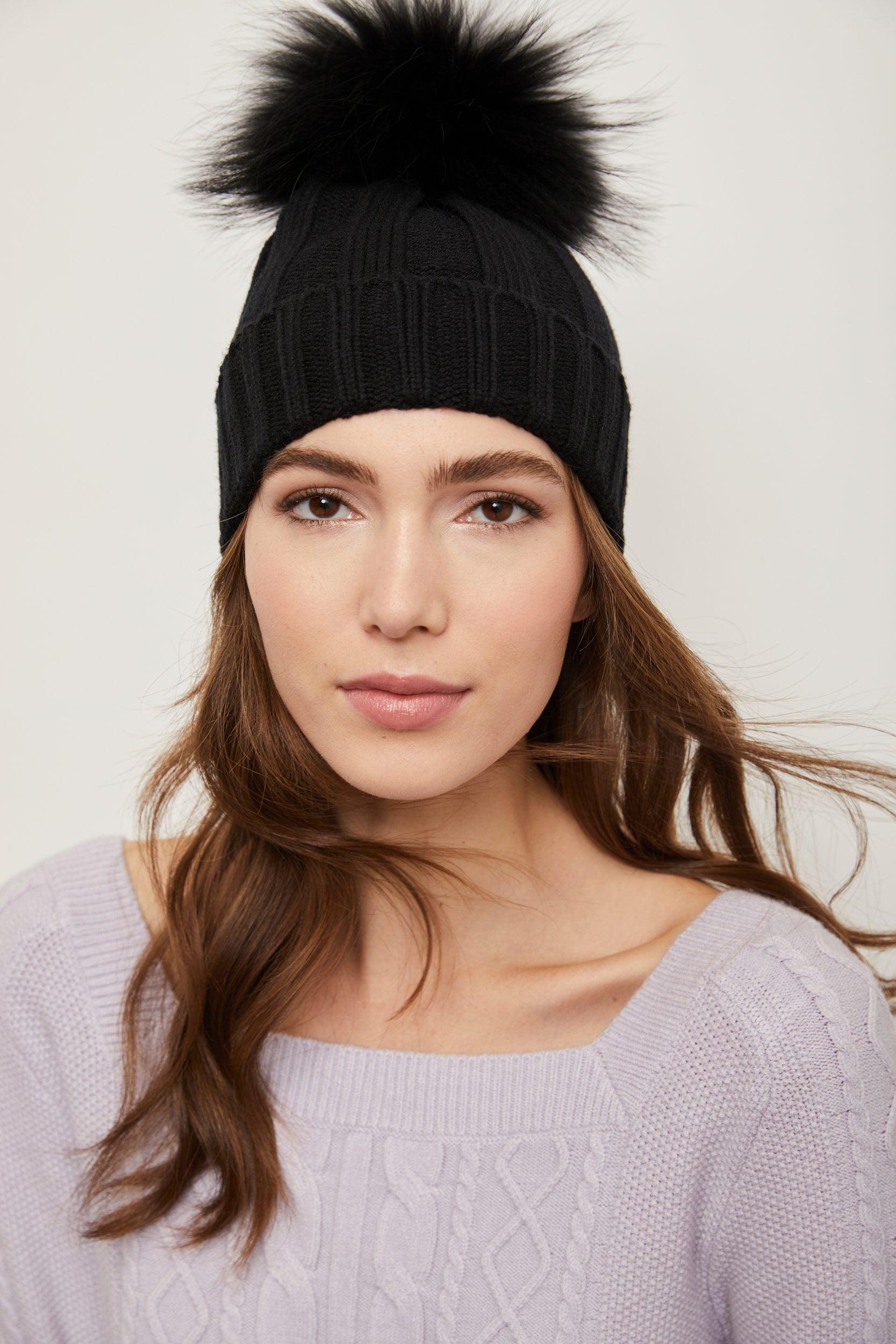 Tuque with pompom