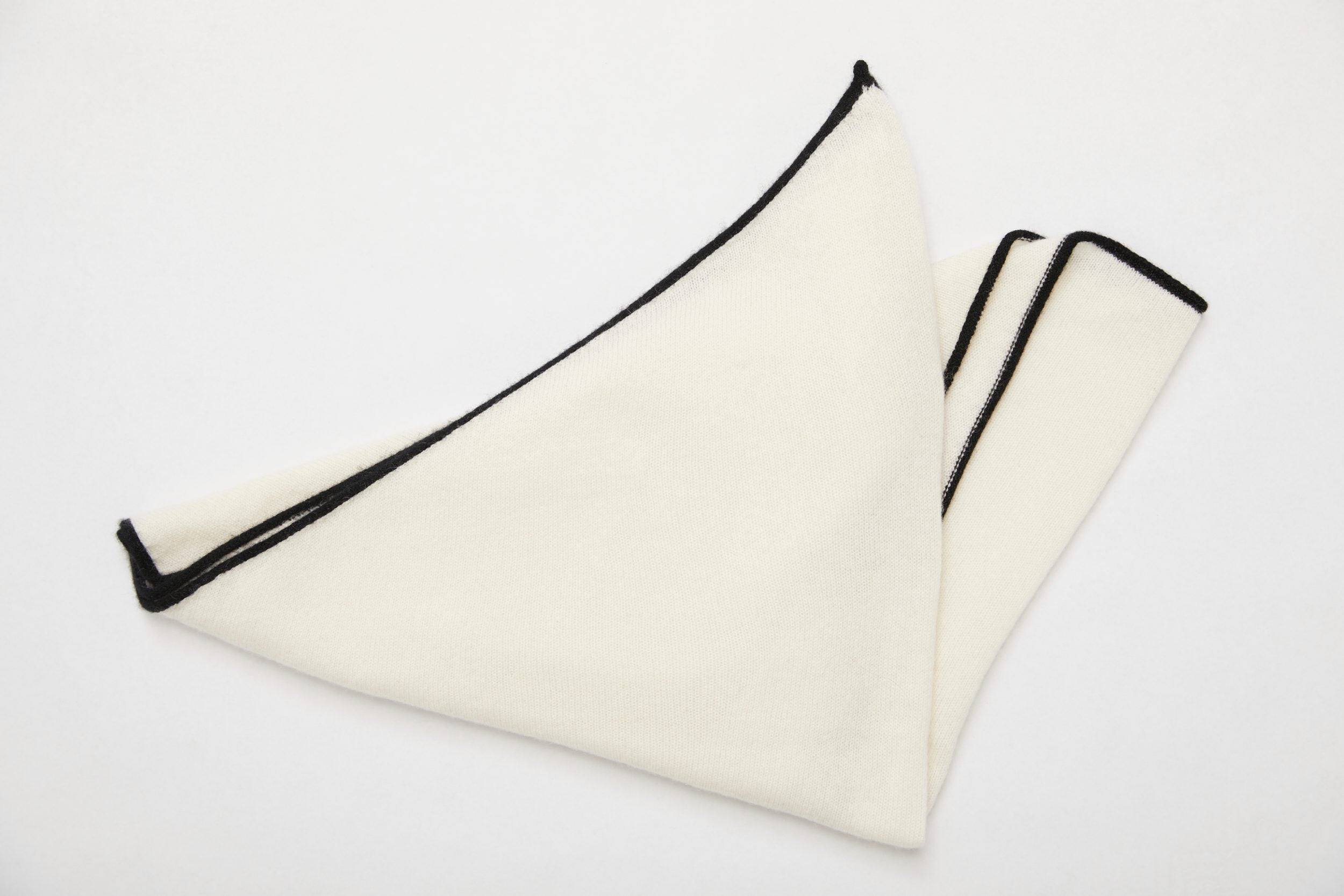 Cashmere triangle scarf