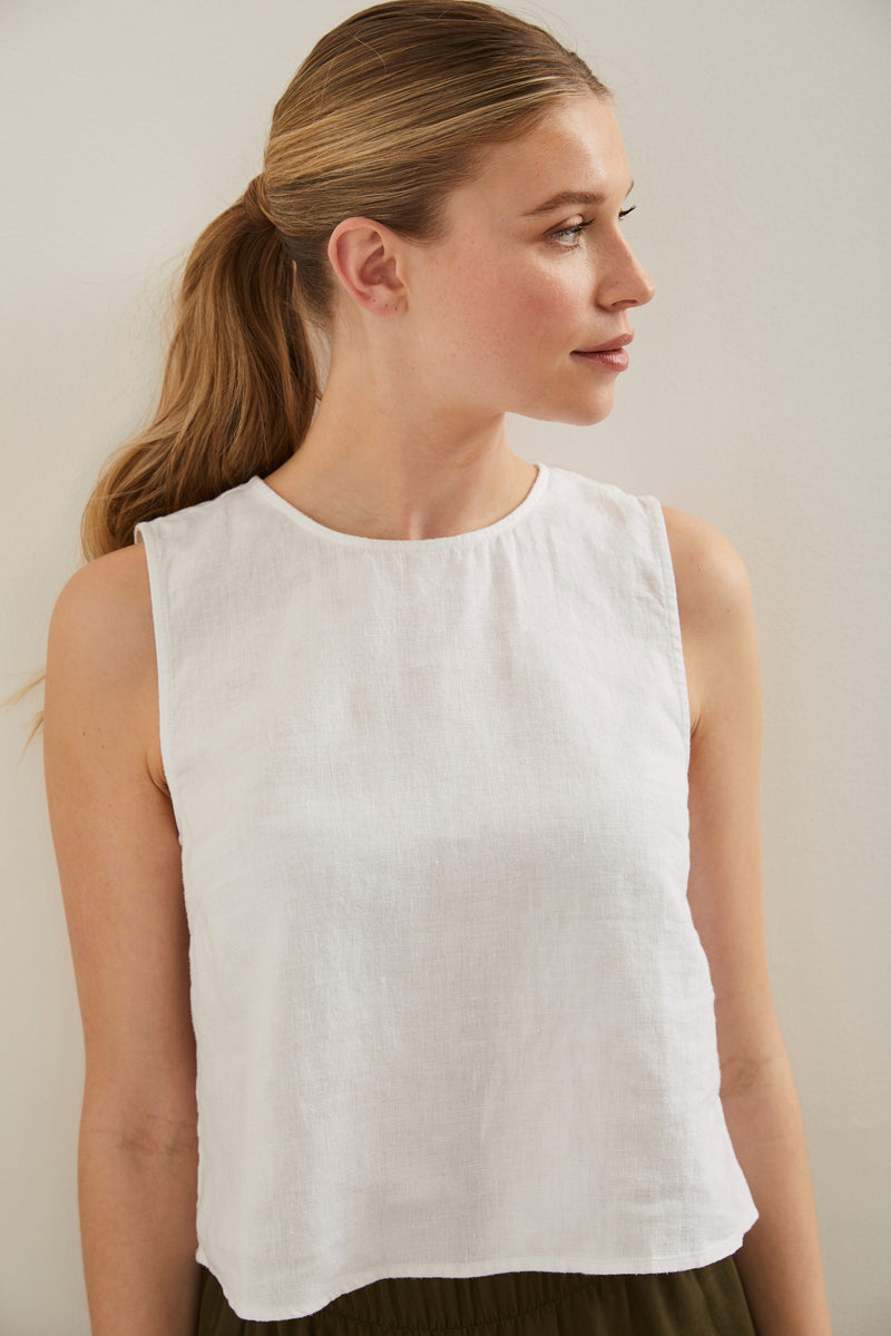 Sleeveless linen cropped top