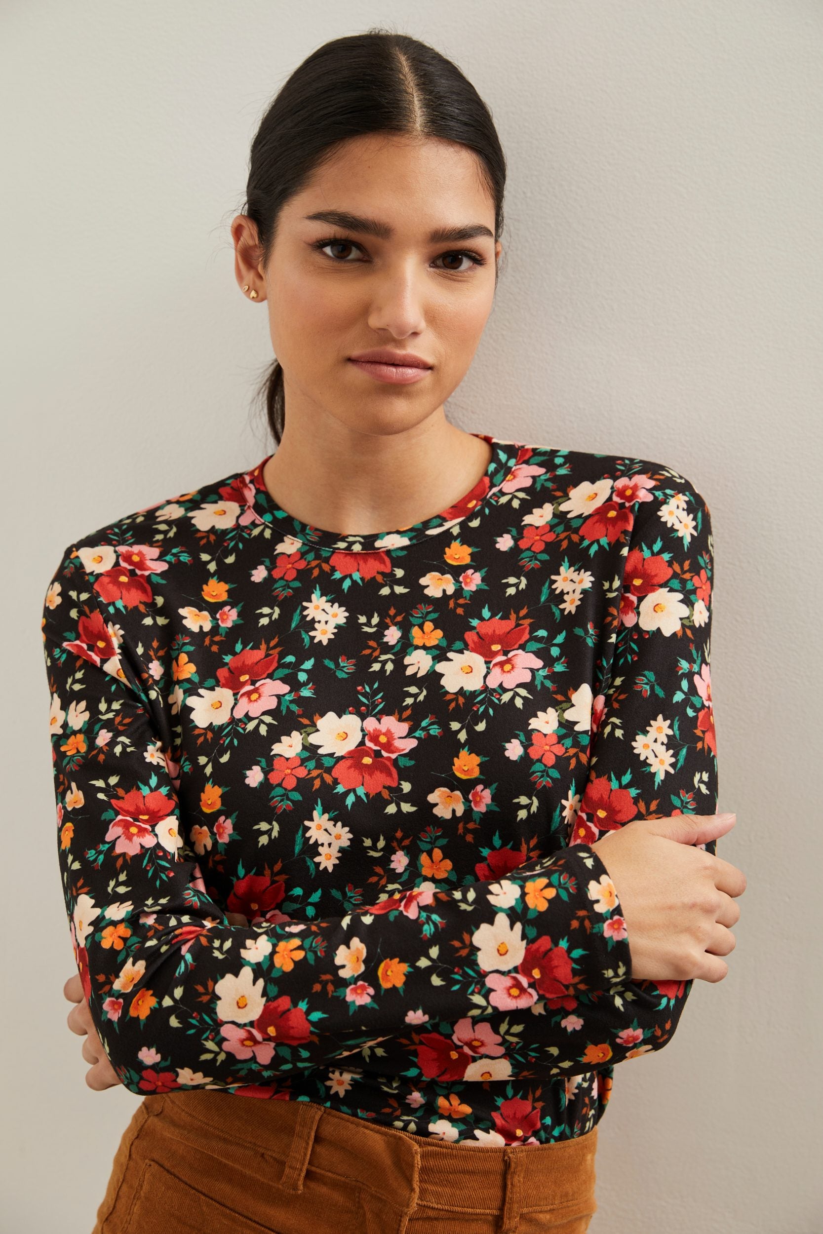 Floral print crew neck top