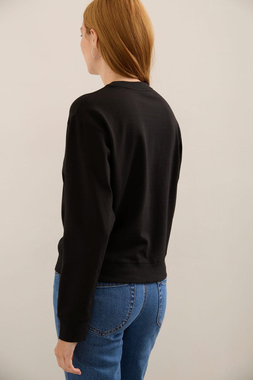 Sweatshirt With Flower Embroidery