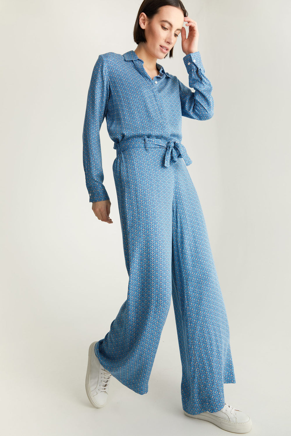 Printed wide leg fluid pant