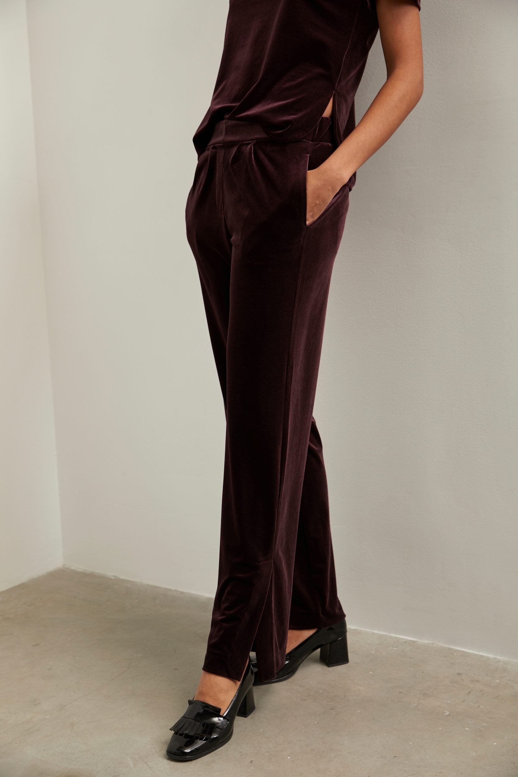 Velvet pant with elastic waist