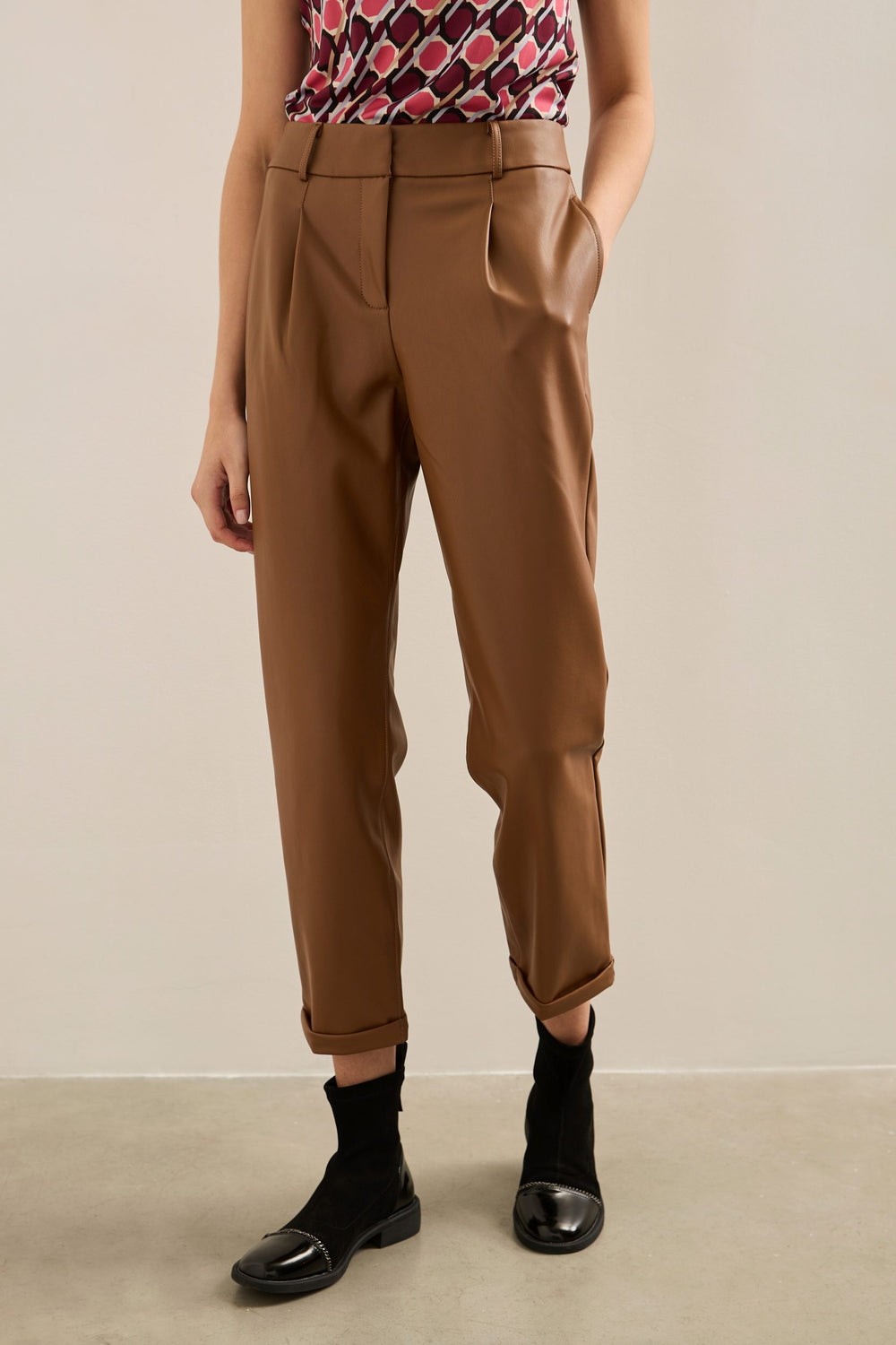 Vegan Leather Pant With Pleats