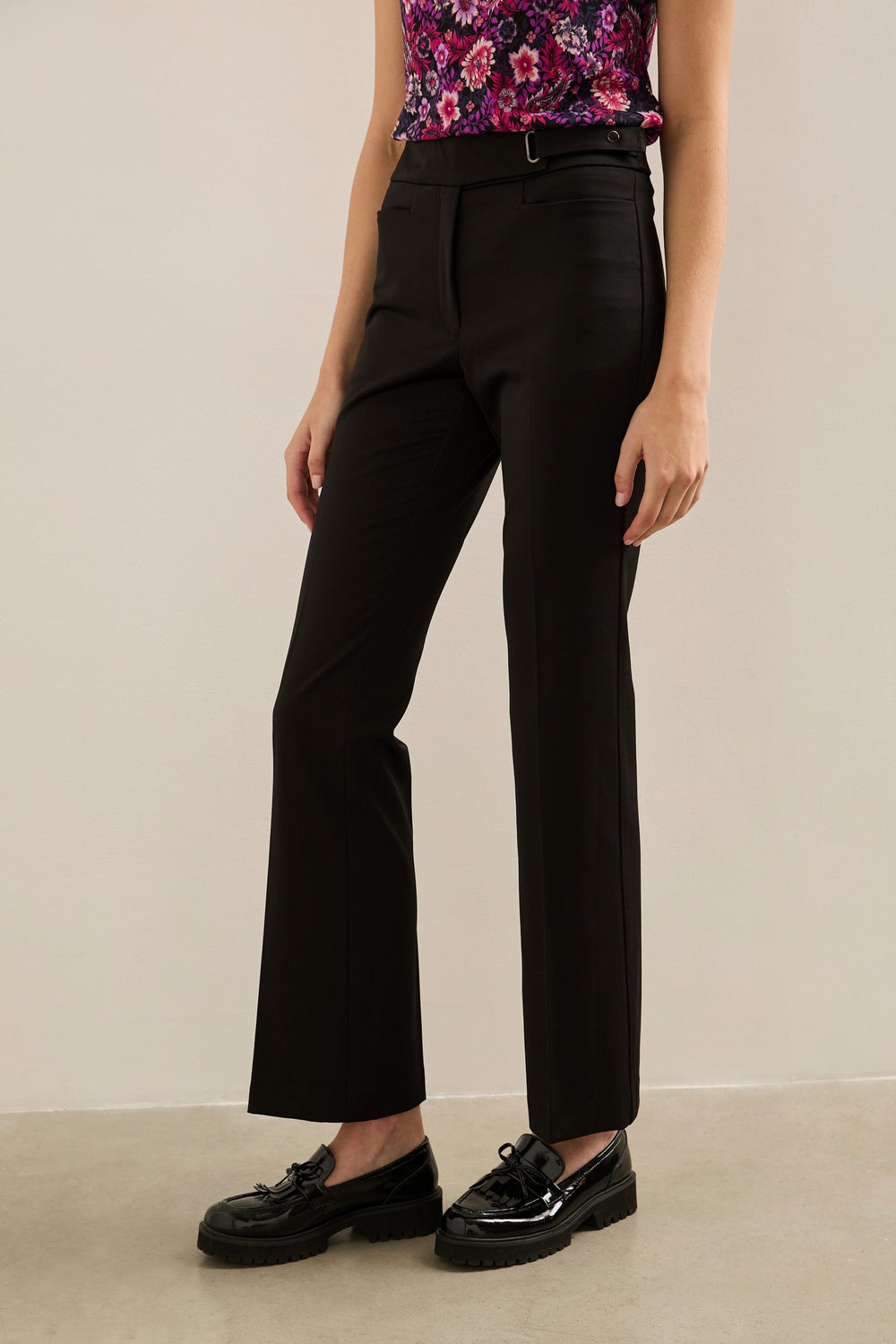 Vogue Fit Basic Straight Pant With Tab