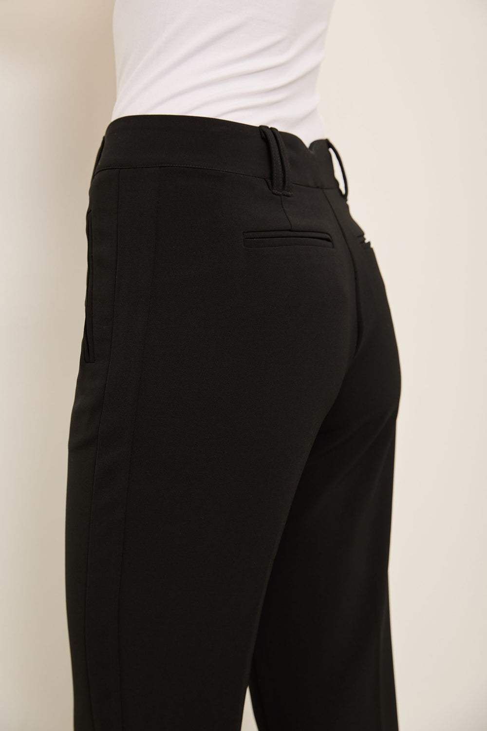 High Waist Cropped Fluid Pant With Pintuck