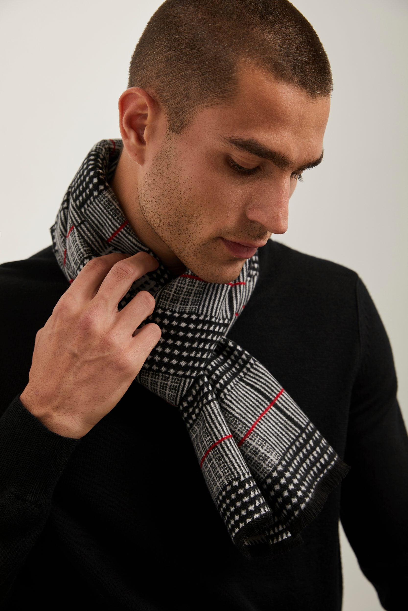 Plaid design brushed scarf