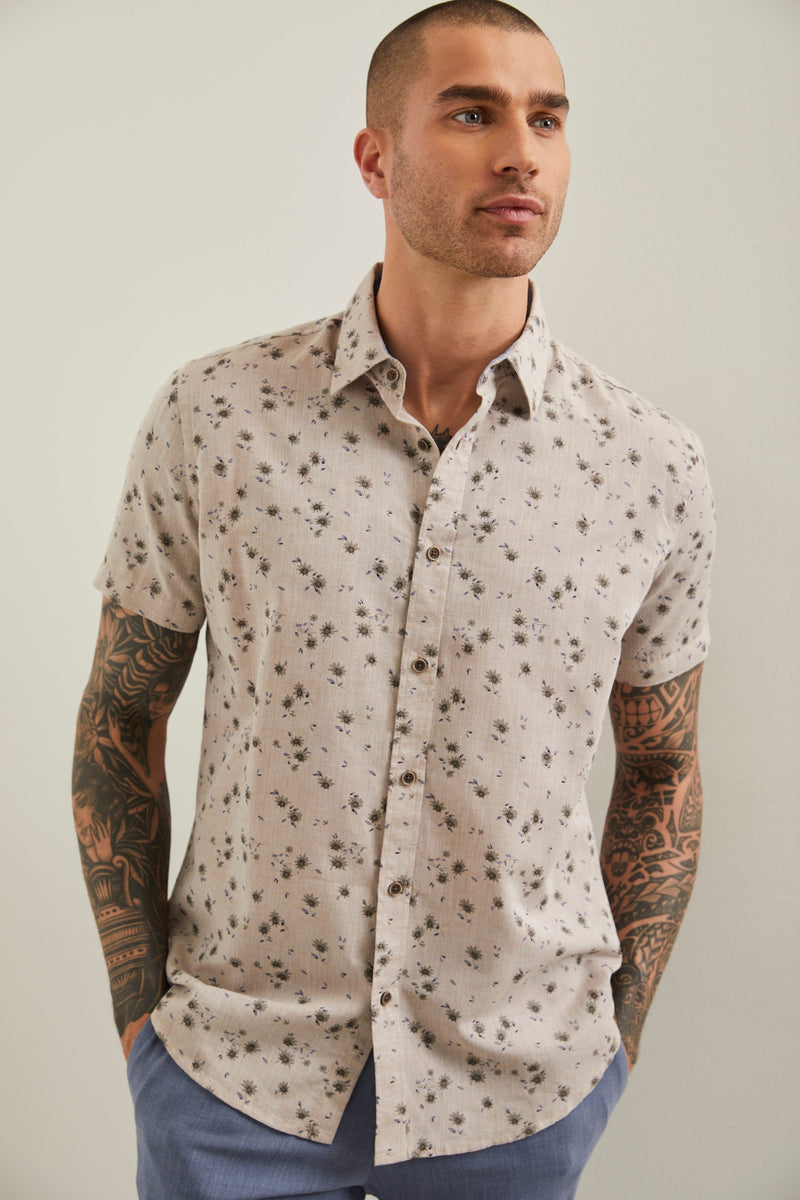 Semi-Fitted floral linen shirt