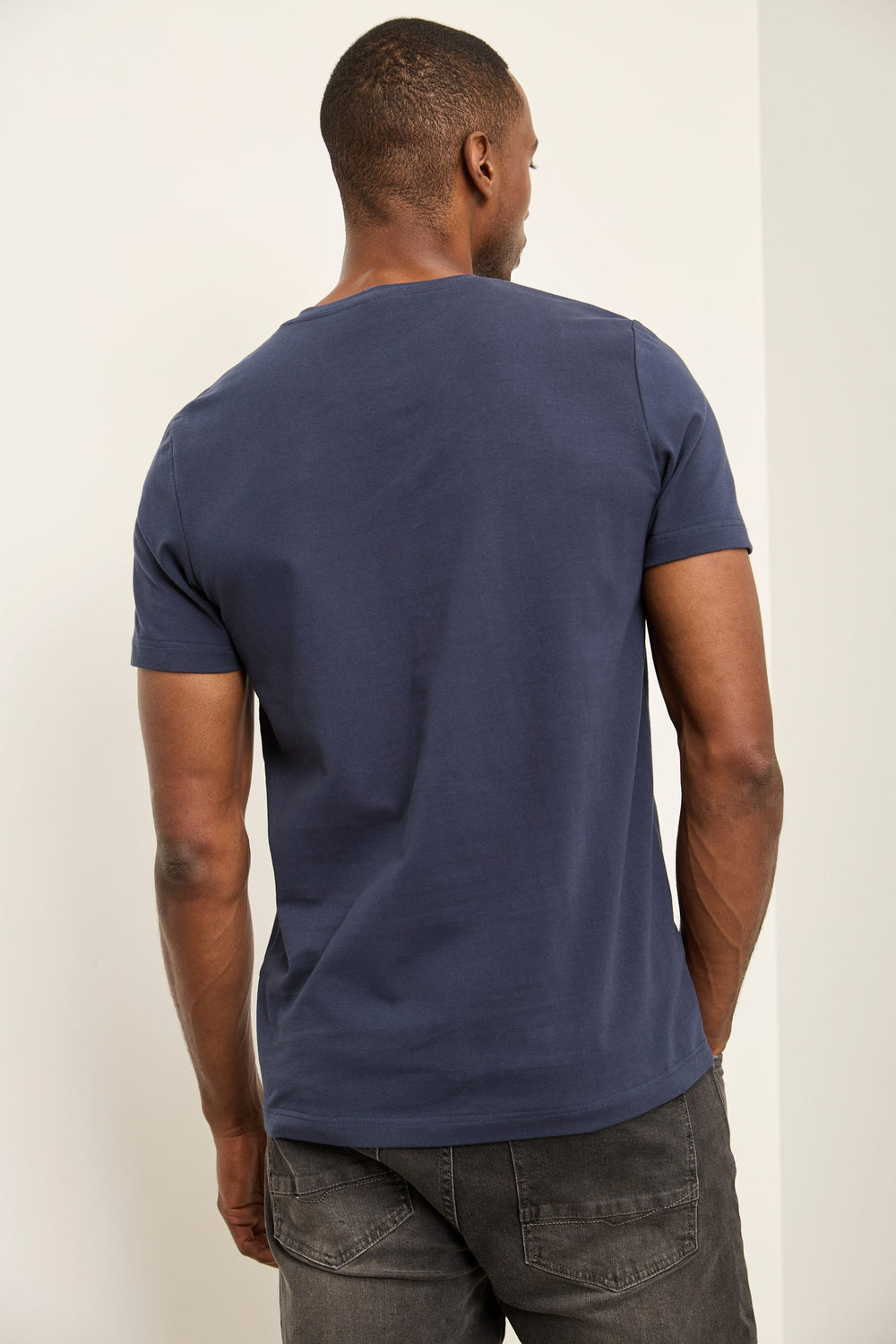 Basic V-Neck T-shirt