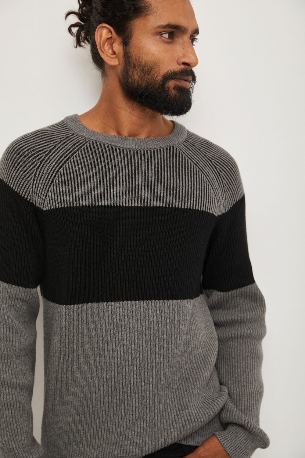 Colour block crew neck sweater