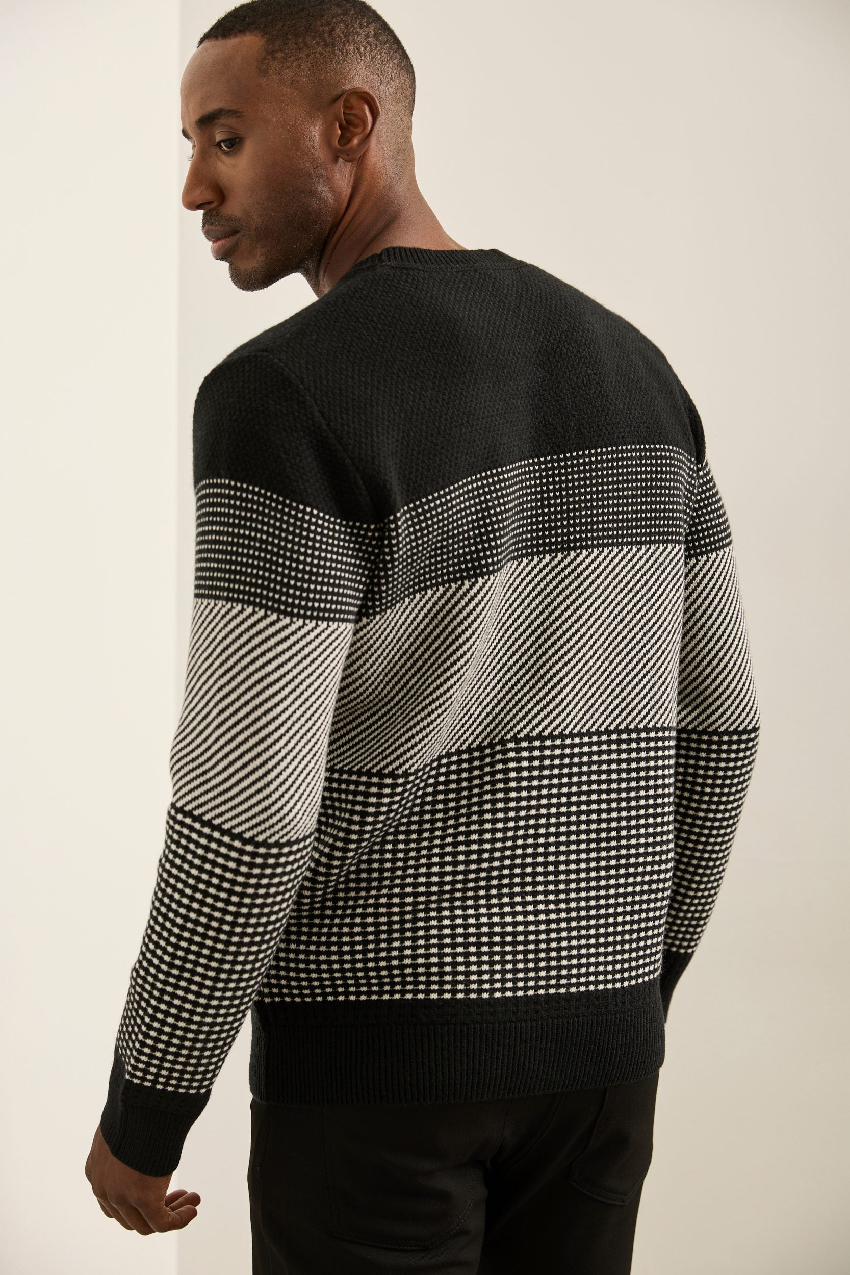 Jacquard Crew Neck Sweater